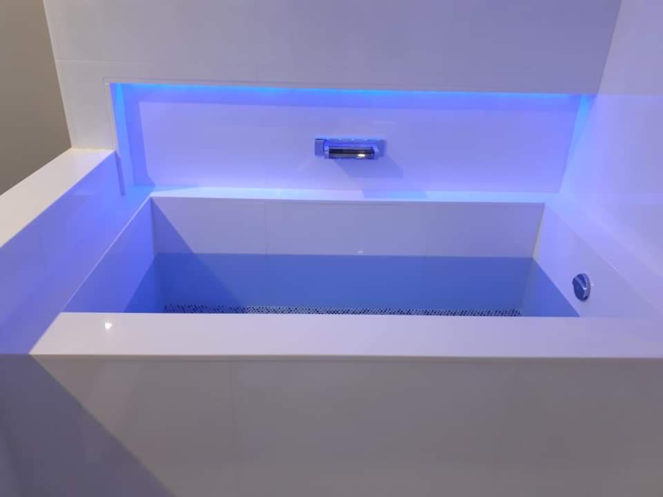 custom tub and lighting 